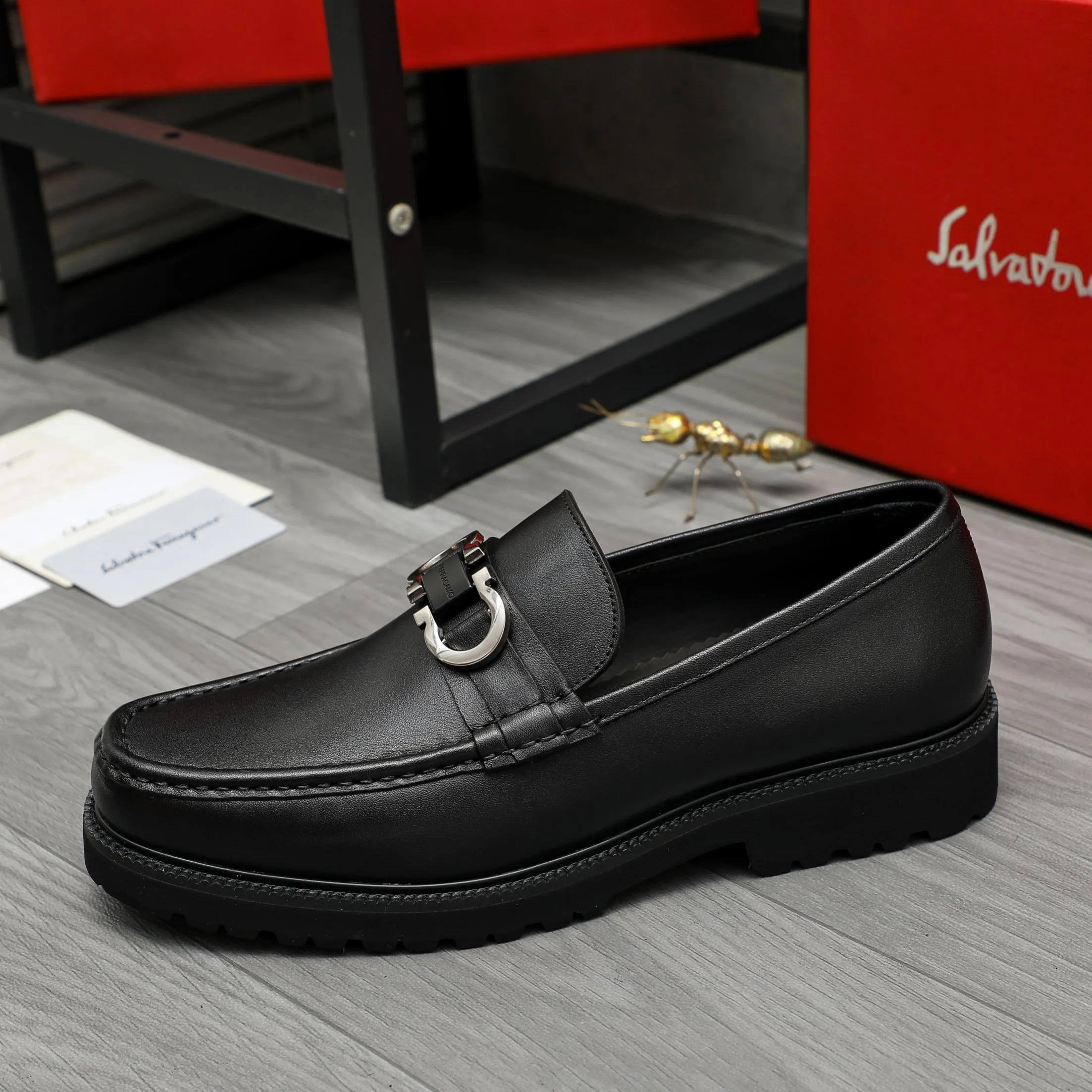 Men's shoes 💰540 Product trademark: Ferragamo "Ferragamo" business slip-on leather shoes Regular size: 38-44 (45.46 custom-made, non-refundable) Product materials: Selected high-quality cowhide upper, cowhide lining, original outsole